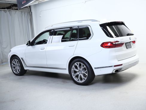 Used 2019 BMW X7 xDrive40i w/ Premium Package AWD/4WD image 11