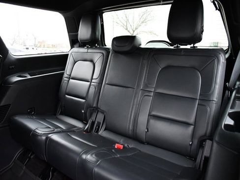 Used 2023 Lincoln Navigator Reserve image 21