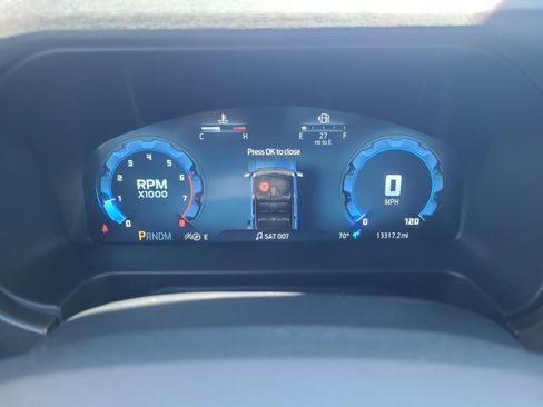 Used 2025 Ford Bronco Badlands image 11