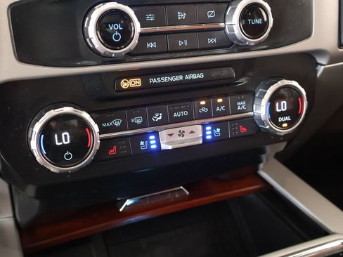 Used 2022 Ford F350 King Ranch w/ King Ranch Ultimate Package image 8