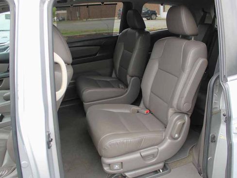 Used 2014 Honda Odyssey EX-L image 10