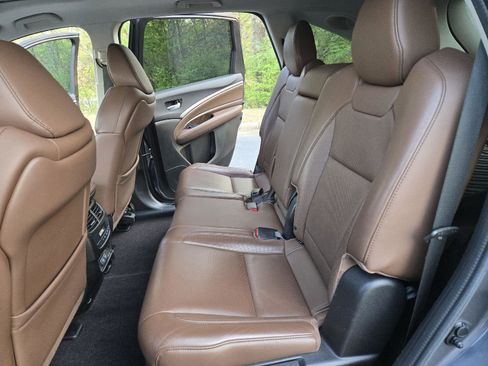 Used 2019 Acura MDX FWD w/ Technology Package image 18