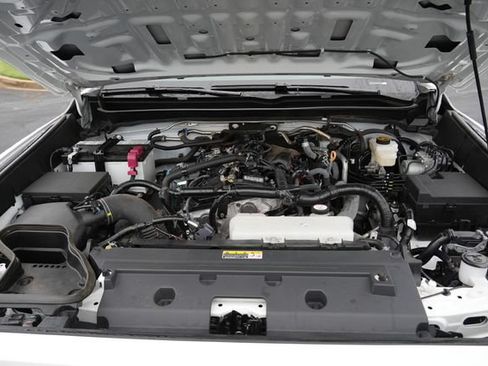 Used 2024 Toyota Tacoma SR5 RWD image 13