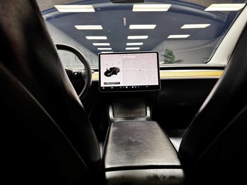 Used 2021 Tesla Model 3 Standard Range Plus image 37