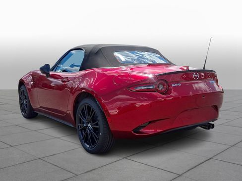 New 2026 MAZDA MX-5 Miata Club w/ Weather Package RWD image 5