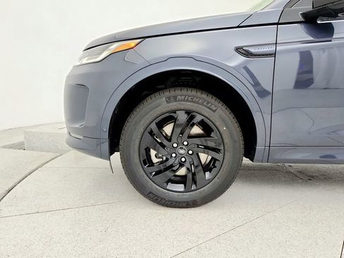 Certified 2025 Land Rover Discovery Sport S image 31