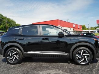 Used 2025 Nissan Kicks SV FWD video 2