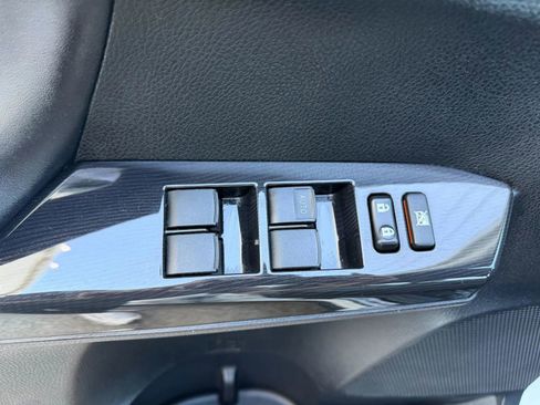 Used 2016 Toyota RAV4 SE image 8