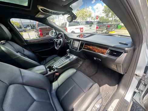 Used 2016 Porsche Macan S AWD/4WD image 26
