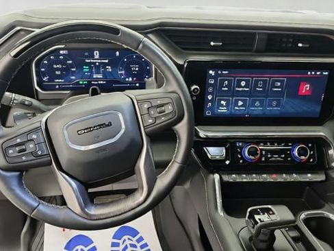 Used 2024 GMC Sierra 1500 Denali Ultimate AWD/4WD image 14