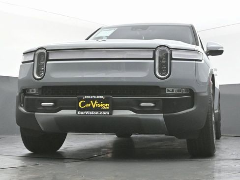 Used 2022 Rivian R1T Adventure image 49