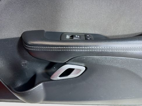 Used 2020 Dodge Challenger SXT image 29