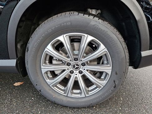 Used 2026 Mercedes-Benz GLC 300 4MATIC image 5