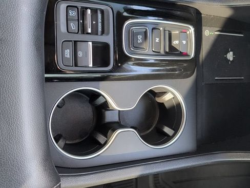 Used 2025 Honda Pilot Elite image 29