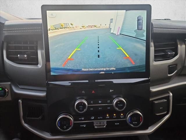Used 2024 Ford Expedition XLT RWD image 15