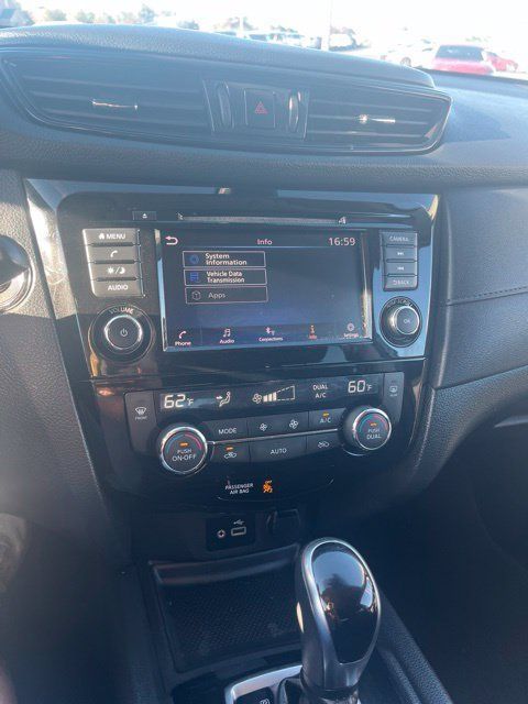 Used 2020 Nissan Rogue SV AWD/4WD image 42