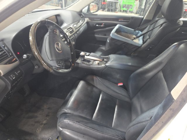 Used 2013 Lexus LS 460 L w/ Preferred Accessory Package AWD/4WD image 25