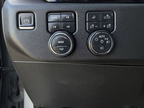 Used 2023 Chevrolet Silverado 1500 RST AWD/4WD image 24