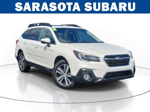 Used 2018 Subaru Outback 3.6R Limited image 1