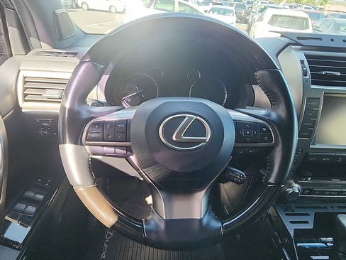 Used 2020 Lexus GX 460 Luxury image 15