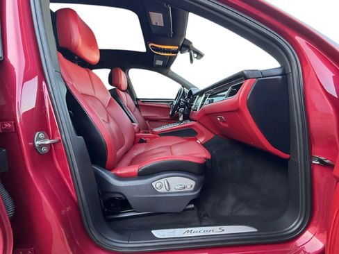 Used 2016 Porsche Macan S AWD/4WD image 24