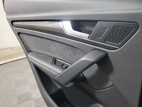 Used 2023 Audi SQ5 Premium Plus w/ Premium Plus Package AWD/4WD image 17