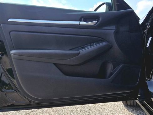 Used 2022 Nissan Altima 2.5 SV image 9