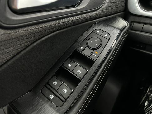 Used 2022 Nissan Rogue SV AWD/4WD image 8