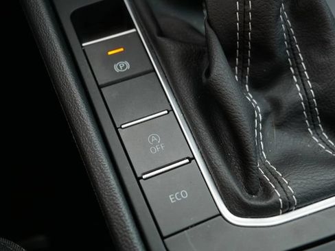 Certified 2026 Volkswagen Jetta Sport FWD image 26