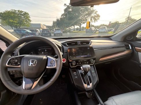 Used 2017 Honda CR-V EX image 15