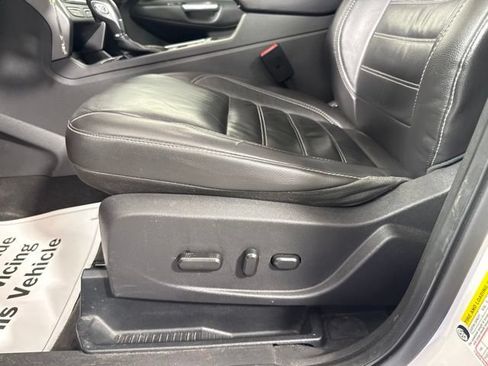 Used 2018 Ford Escape SEL AWD/4WD image 15