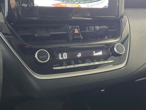 Used 2024 Toyota Corolla LE FWD image 28