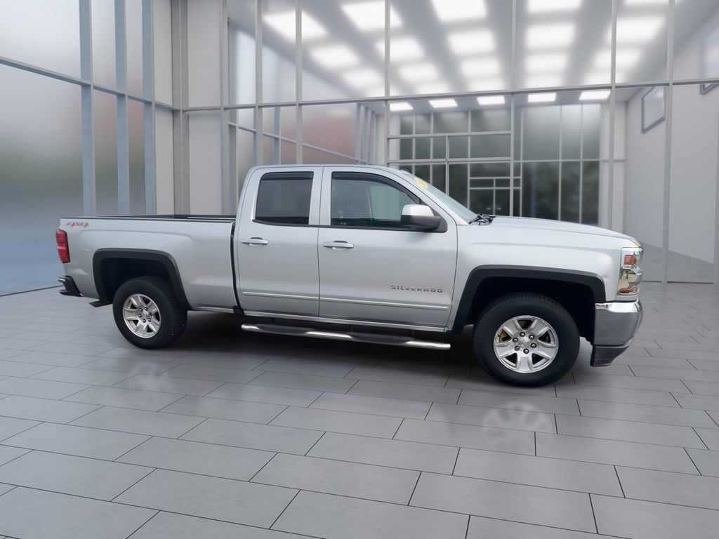 Used 2016 Chevrolet Silverado 1500 LT w/ All Star Edition AWD/4WD image 9