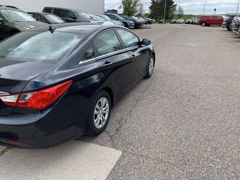 Used 2012 Hyundai Sonata GLS FWD image 5