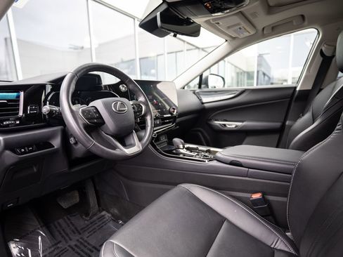 Used 2024 Lexus NX 350 AWD w/ Vision Package image 4