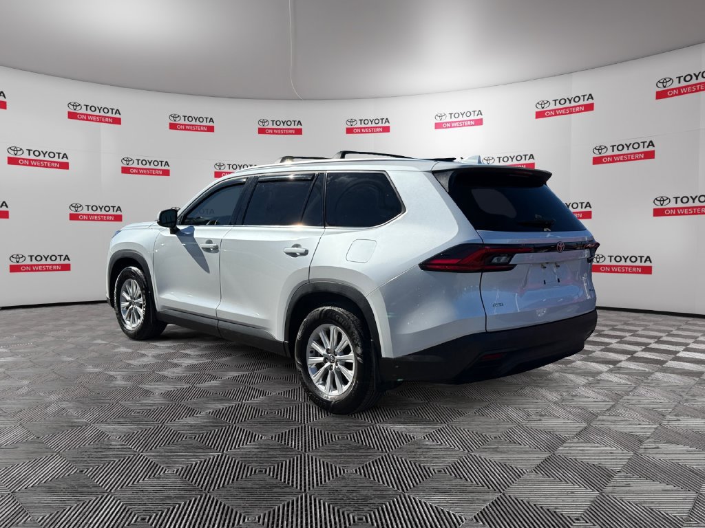 Used 2025 Toyota Grand Highlander AWD image 7