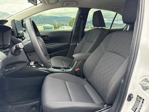 Used 2024 Toyota Corolla LE FWD image 10