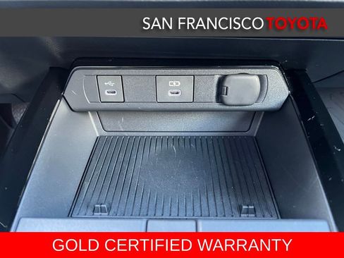 Certified 2024 Toyota Prius XLE image 27