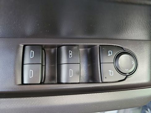 Used 2023 Chevrolet Colorado LT w/ LT Convenience Package image 21