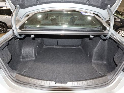 Certified 2025 Chevrolet Malibu LT image 24