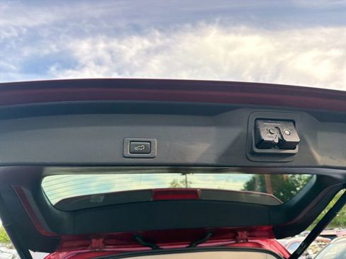 Used 2019 Subaru Ascent Premium AWD/4WD image 18