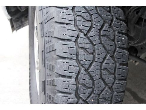 Used 2025 Ford F150 XLT w/ Equipment Group 301A Standard AWD/4WD image 28