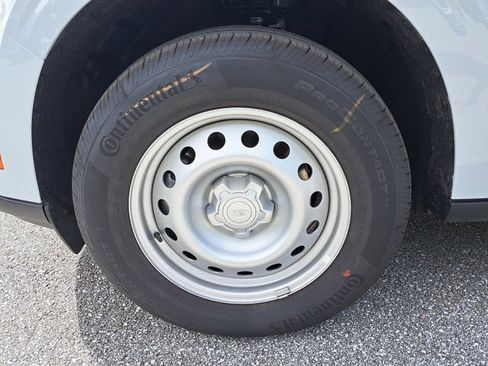 New 2025 Ford Maverick XL image 6