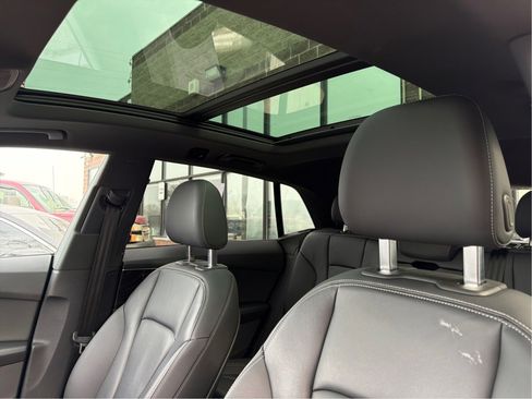 Used 2021 Audi Q8 Premium w/ Black Optic Package image 40