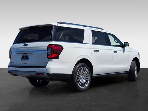 Used 2024 Ford Expedition Max Limited AWD/4WD image 5