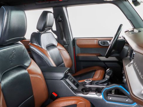 Used 2023 Ford Bronco Outer Banks image 27