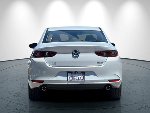 Used 2024 MAZDA MAZDA3 s FWD image 5