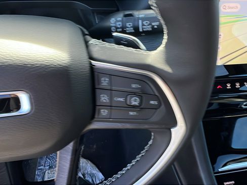 New 2026 Jeep Grand Cherokee Altitude image 23