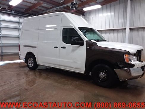 Used 2018 Nissan NV 2500 SV image 1