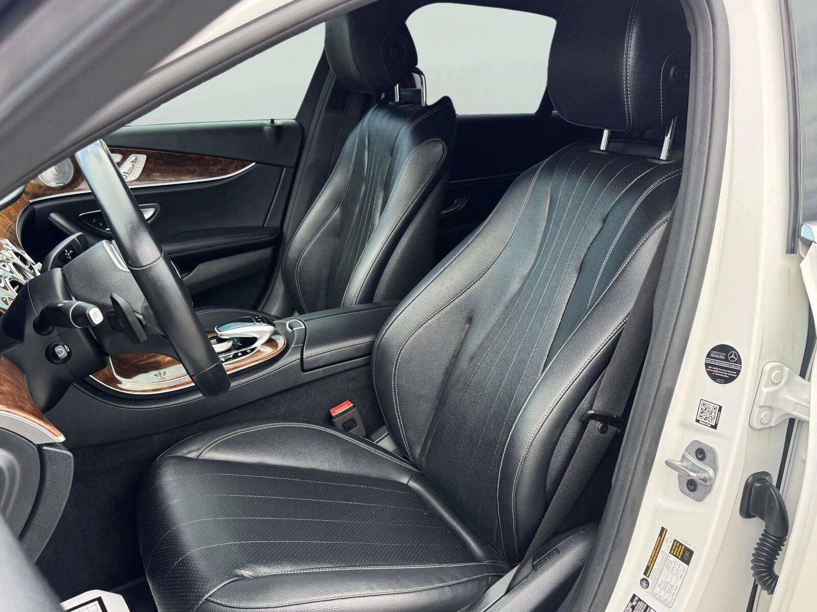 Used 2020 Mercedes-Benz E 350 4MATIC Sedan image 19